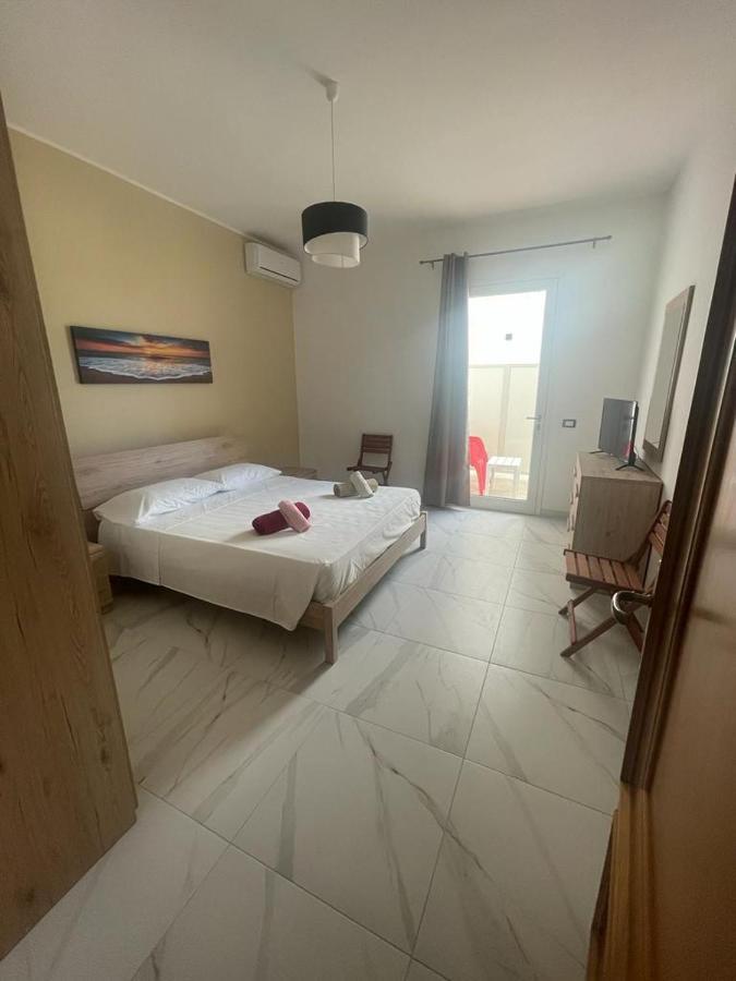 Camere Lorenzo Порто Чезарео Екстериор снимка